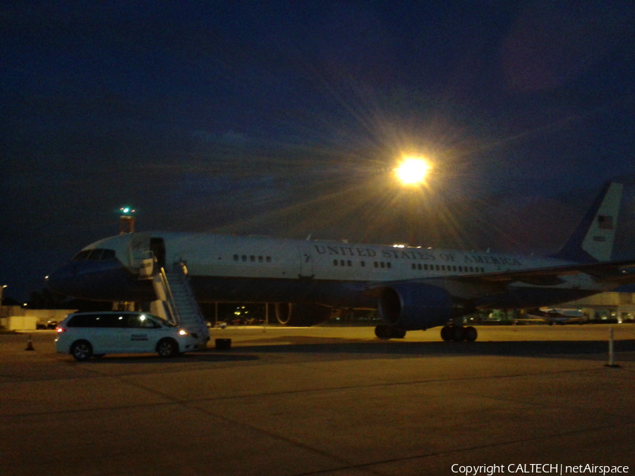 United States Air Force Boeing C-32A (99-0003) | Photo 13228