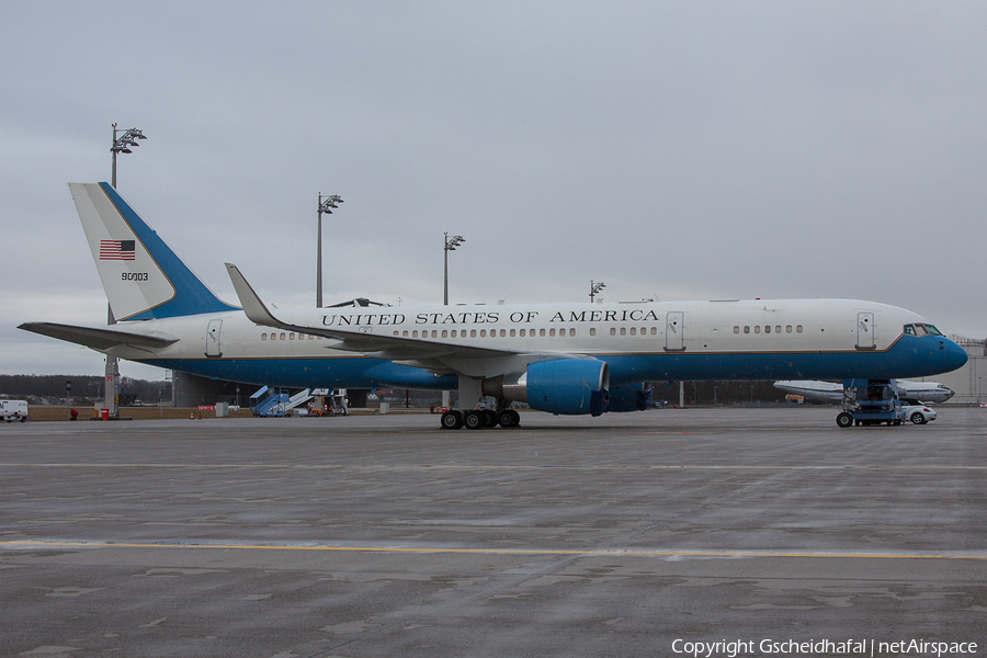 United States Air Force Boeing C-32A (99-0003) | Photo 99354