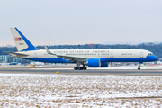 United States Air Force Boeing C-32A (99-0004) at  Zurich - Kloten, Switzerland