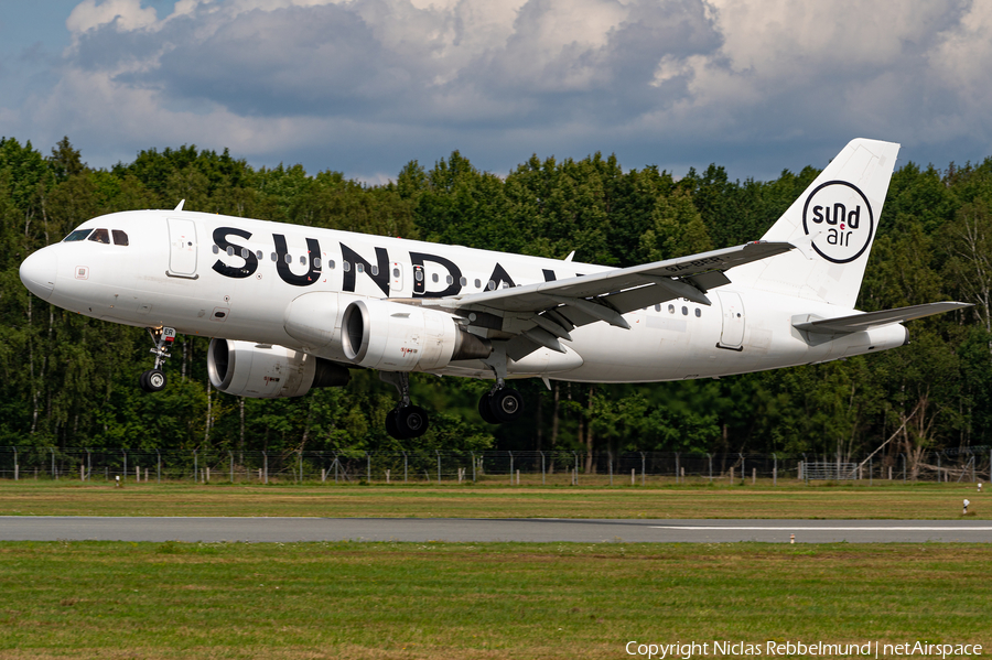 Sundair Airbus A319-112 (9A-BER) | Photo 522807