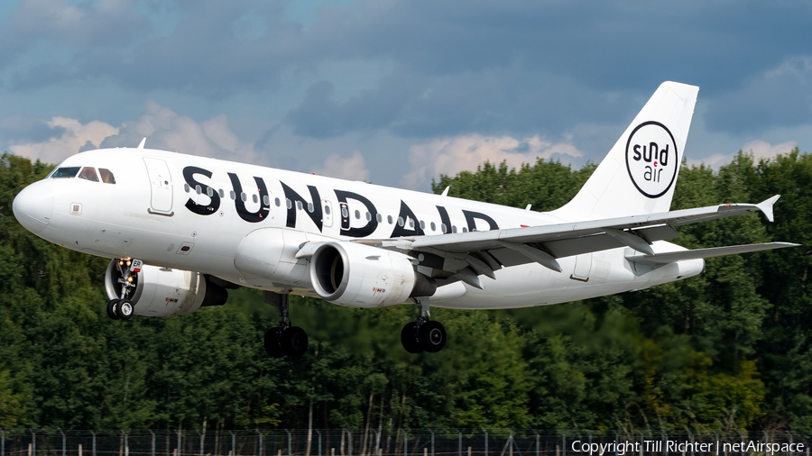 Sundair Airbus A319-112 (9A-BER) | Photo 526435