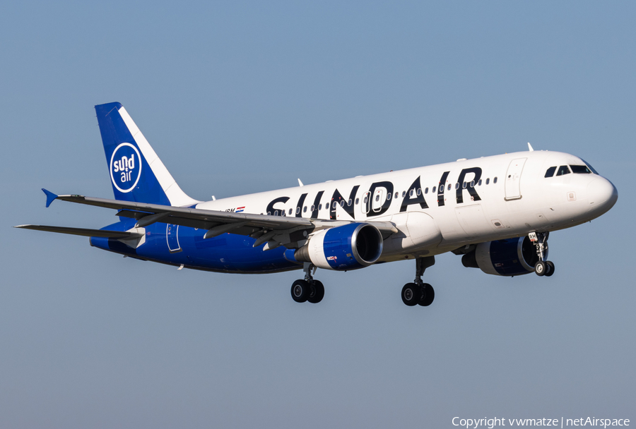 Sundair Airbus A320-214 (9A-IRM) | Photo 477413
