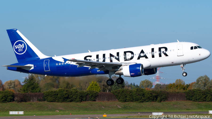 Sundair Airbus A320-214 (9A-IRM) | Photo 495838