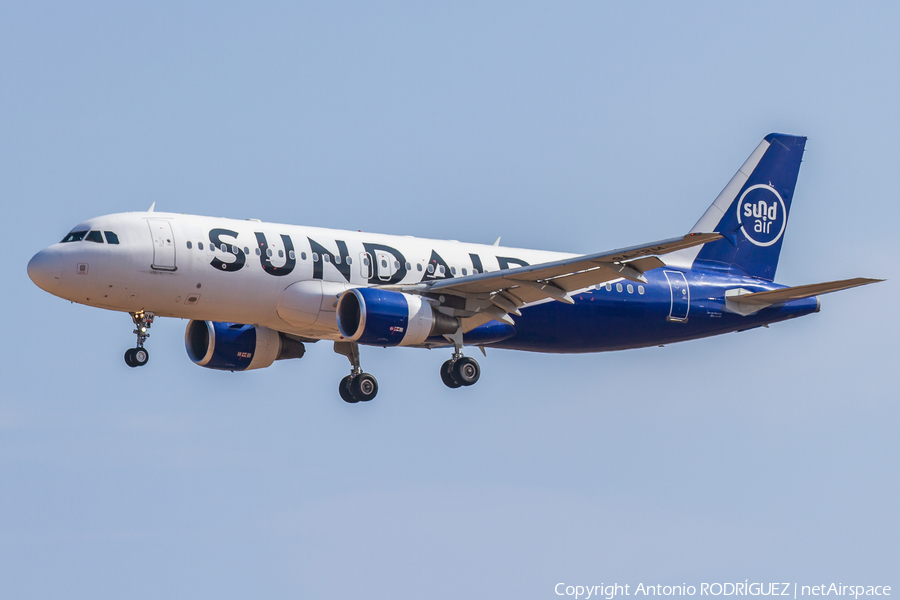 Sundair Airbus A320-214 (9A-IRM) | Photo 478813