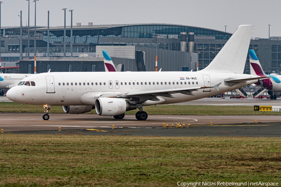 Sundair Airbus A319-112 (9A-MUC) | Photo 660497