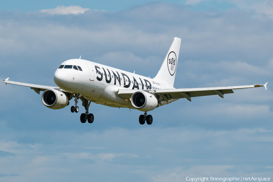 Sundair Airbus A319-112 (9A-MUC) | Photo 581690