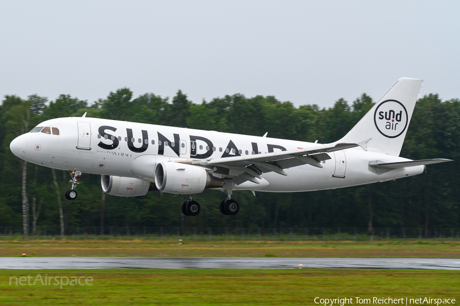 Sundair Airbus A319-112 (9A-MUC) | Photo 581829