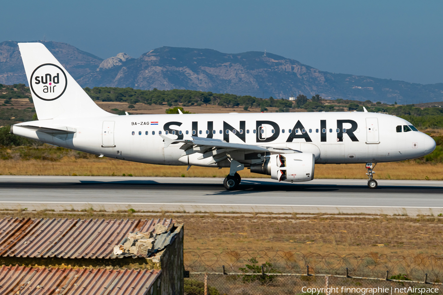 Sundair Airbus A319-111 (9A-ZAG) | Photo 579813