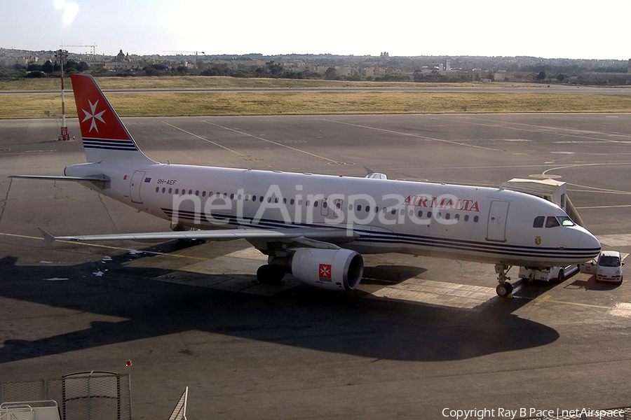 Air Malta Airbus A320-214 (9H-AEF) | Photo 382973