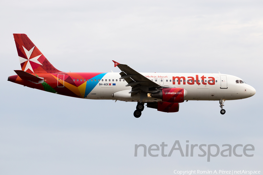 Air Malta Airbus A320-214 (9H-AEK) | Photo 341604