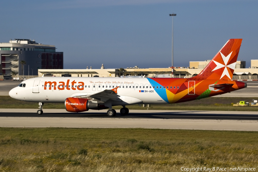 Air Malta Airbus A320-214 (9H-AEK) | Photo 103767