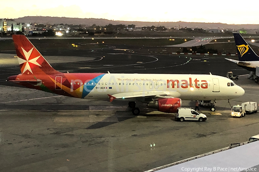 Air Malta Airbus A320-214 (9H-AEK) | Photo 351692