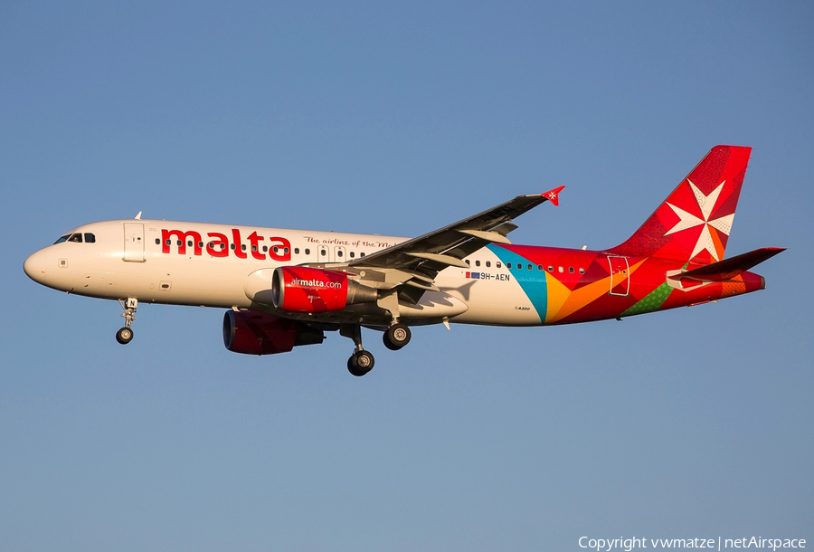 Air Malta Airbus A320-214 (9H-AEN) | Photo 424372