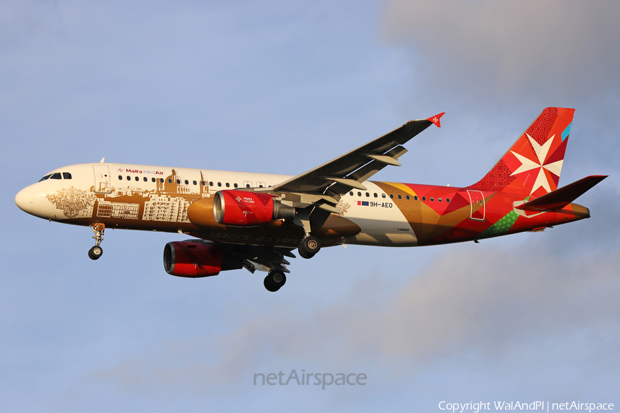 Malta MedAir Airbus A320-214 (9H-AEO) | Photo 470420