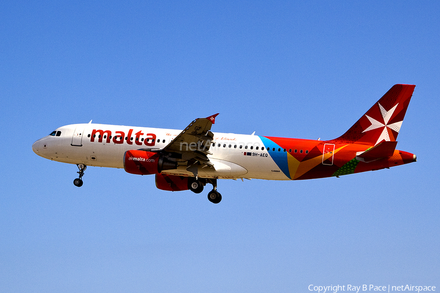 Air Malta Airbus A320-214 (9H-AEQ) | Photo 76402
