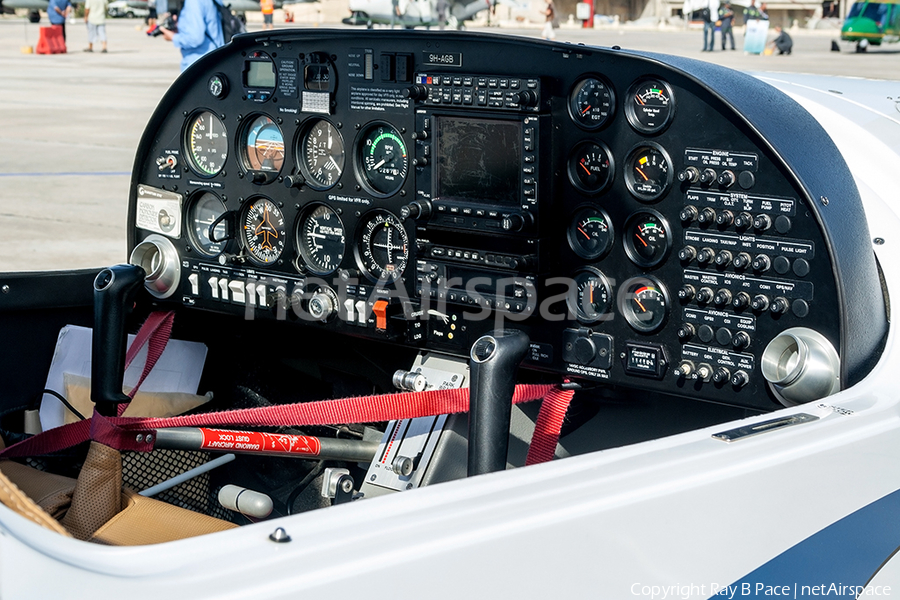 Diamond Flight Training Diamond DA20-C1 Eclipse (9H-AGB) | Photo 380057