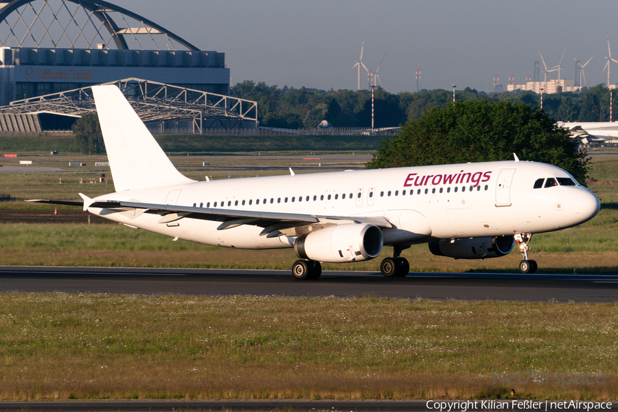Eurowings (Avion Express Malta) Airbus A320-232 (9H-AMK) | Photo 681455