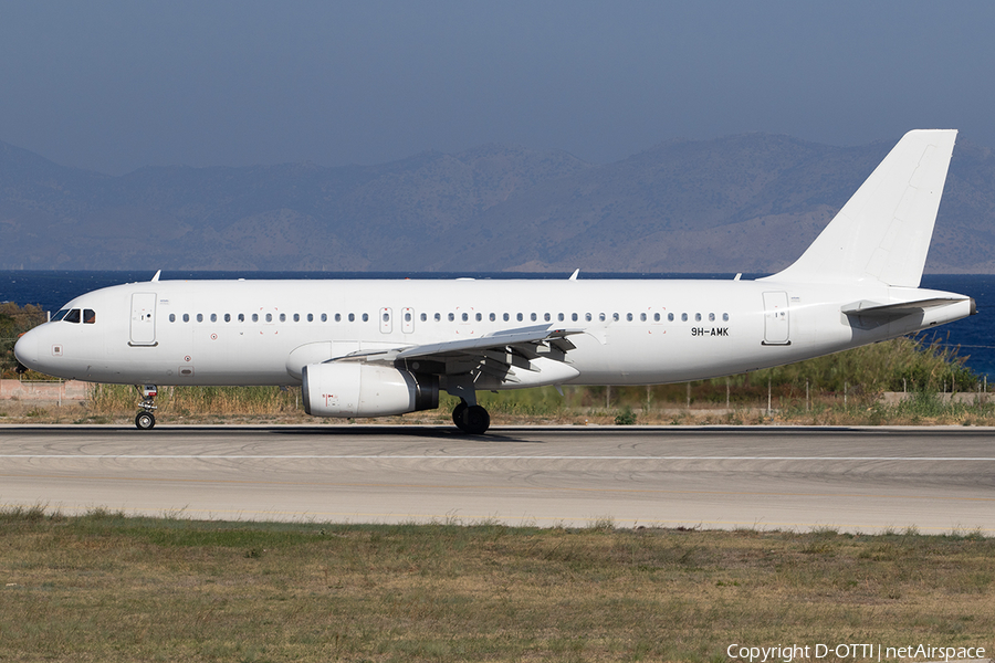 Avion Express Malta Airbus A320-232 (9H-AMK) | Photo 600188