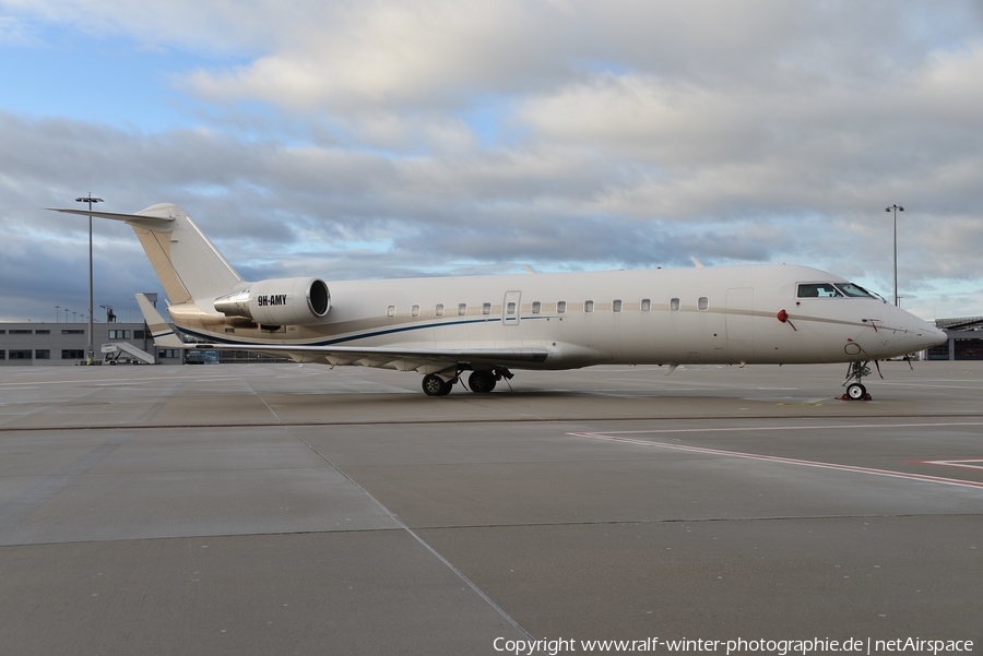 Air X Charter Bombardier CL-600-2B19 Challenger 850 (9H-AMY) | Photo 393688