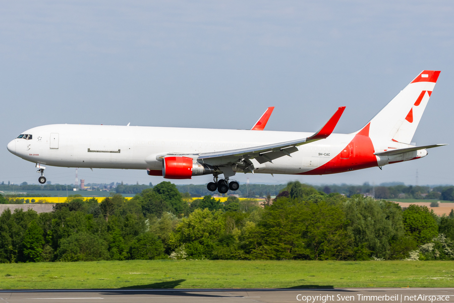 Challenge Airlines Boeing 767-333(ER)(BDSF) (9H-CAC) | Photo 681385