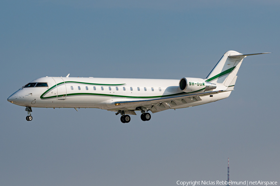 Air X Charter Bombardier CL-600-2B19 Challenger 850 (9H-DOM) | Photo 452166