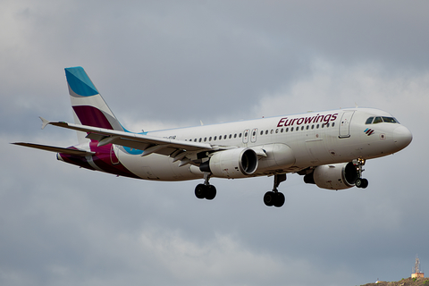 Eurowings Europe Malta Airbus A320-214 (9H-EUQ) at  Gran Canaria, Spain