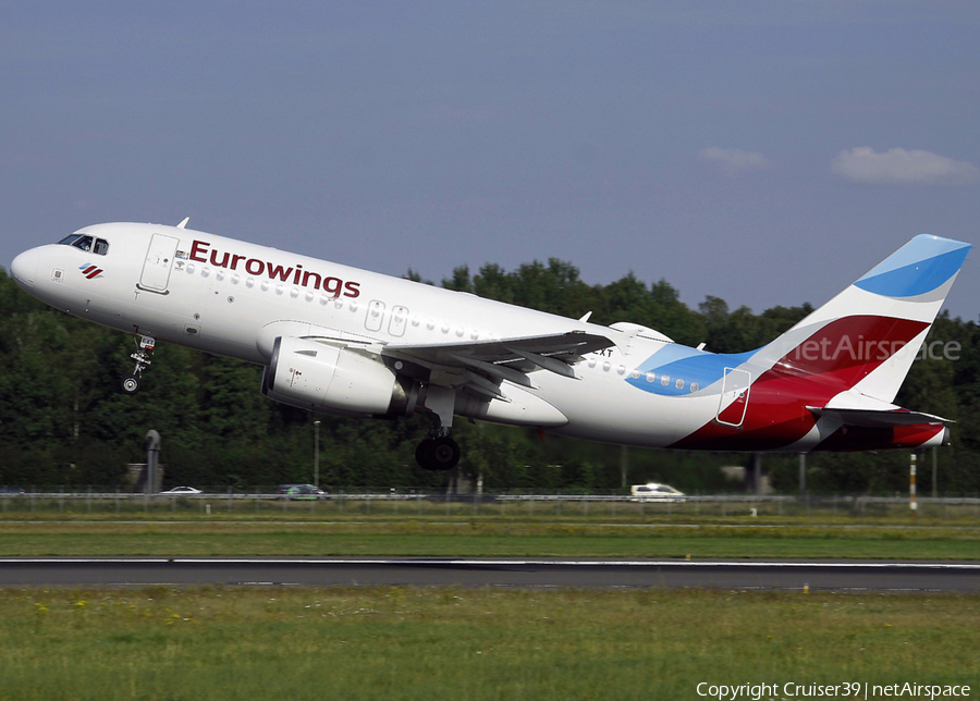 Eurowings Europe Malta Airbus A319-132 (9H-EXT) | Photo 667489