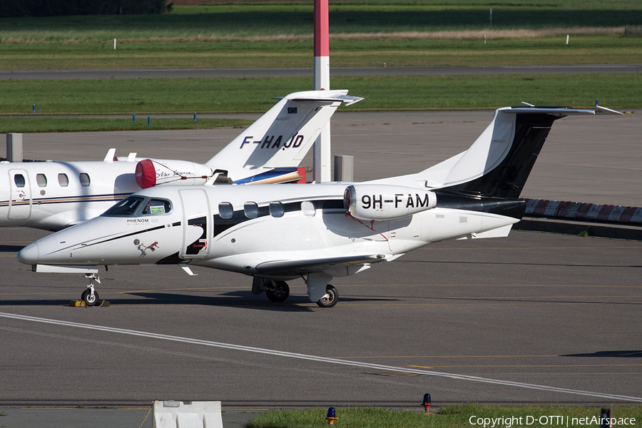 Luxwing Embraer EMB-500 Phenom 100 (9H-FAM) | Photo 139774