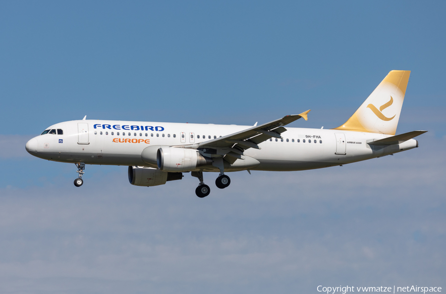 Freebird Airlines Europe Airbus A320-214 (9H-FHA) | Photo 402747