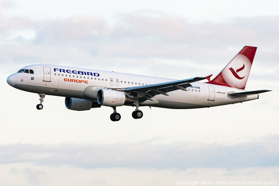 Freebird Airlines Europe Airbus A320-214 (9H-FHB) | Photo 351729
