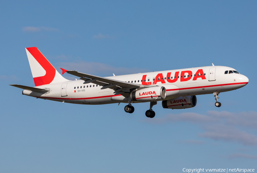 Lauda Europe Airbus A320-232 (9H-IHD) | Photo 444875