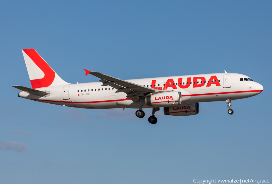 Lauda Europe Airbus A320-232 (9H-IHD) | Photo 444876