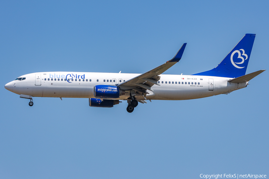 Bluebird Airways Boeing 737-86J (9H-KAR) | Photo 582369