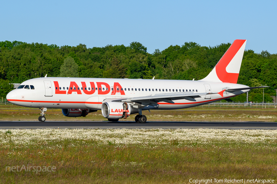 Lauda Europe Airbus A320-214 (9H-LMI) | Photo 573079