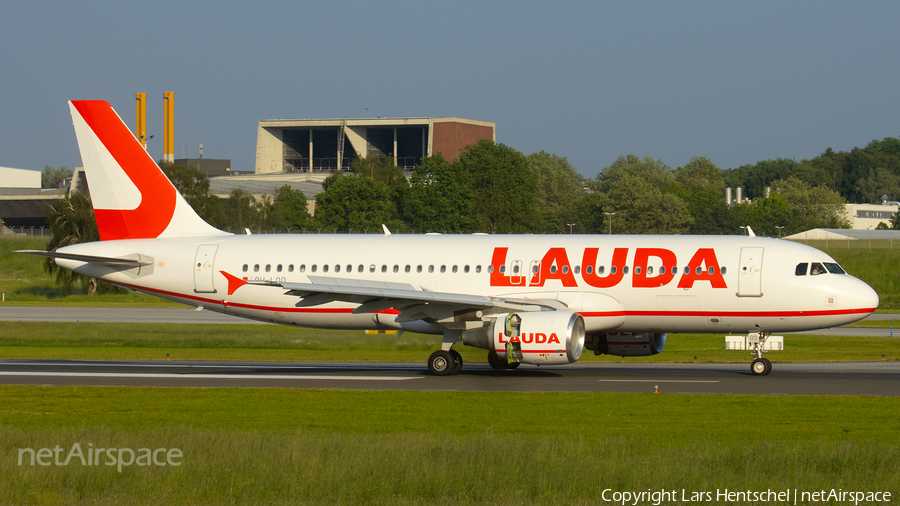 Lauda Europe Airbus A320-214 (9H-LOO) | Photo 452237