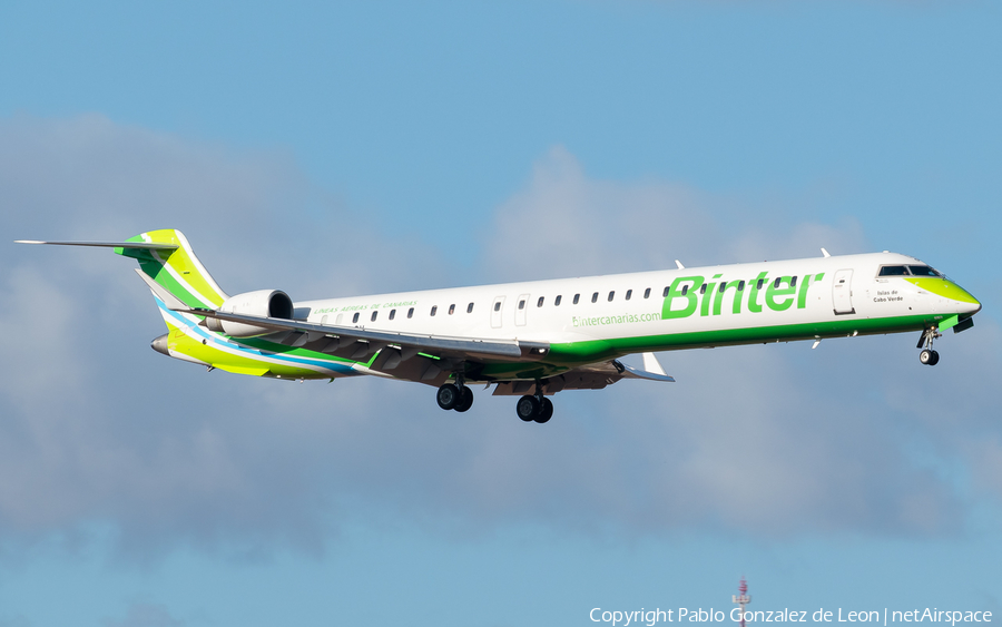 Binter Canarias Bombardier CRJ-1000 (9H-LOV) | Photo 340153