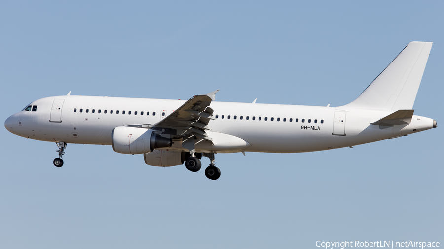 Avion Express Malta Airbus A320-214 (9H-MLA) | Photo 590043