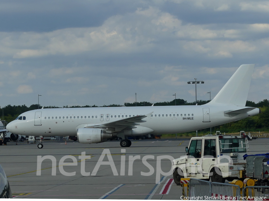 Avion Express Malta Airbus A320-214 (9H-MLE) | Photo 524649