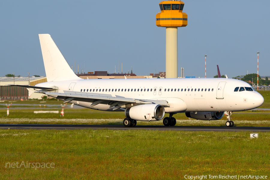 Avion Express Malta Airbus A320-232 (9H-MLY) | Photo 571427