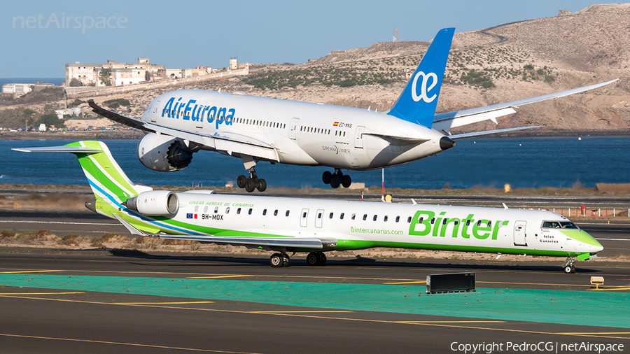 Binter Canarias Bombardier CRJ-1000 (9H-MOX) | Photo 414739