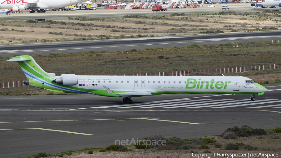 Binter Canarias Bombardier CRJ-1000 (9H-MPA) | Photo 331942