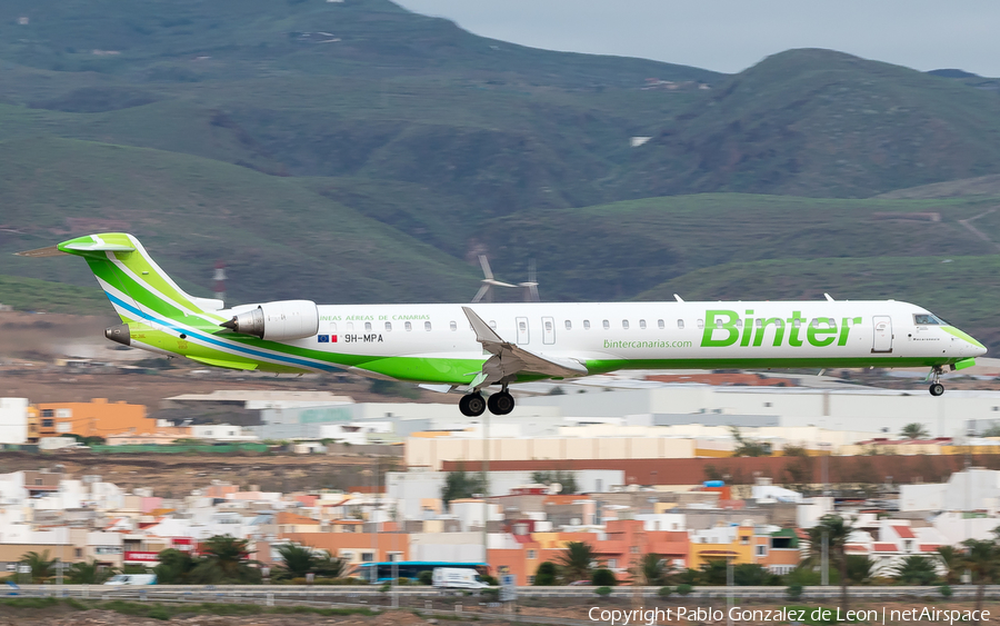 Binter Canarias Bombardier CRJ-1000 (9H-MPA) | Photo 340173