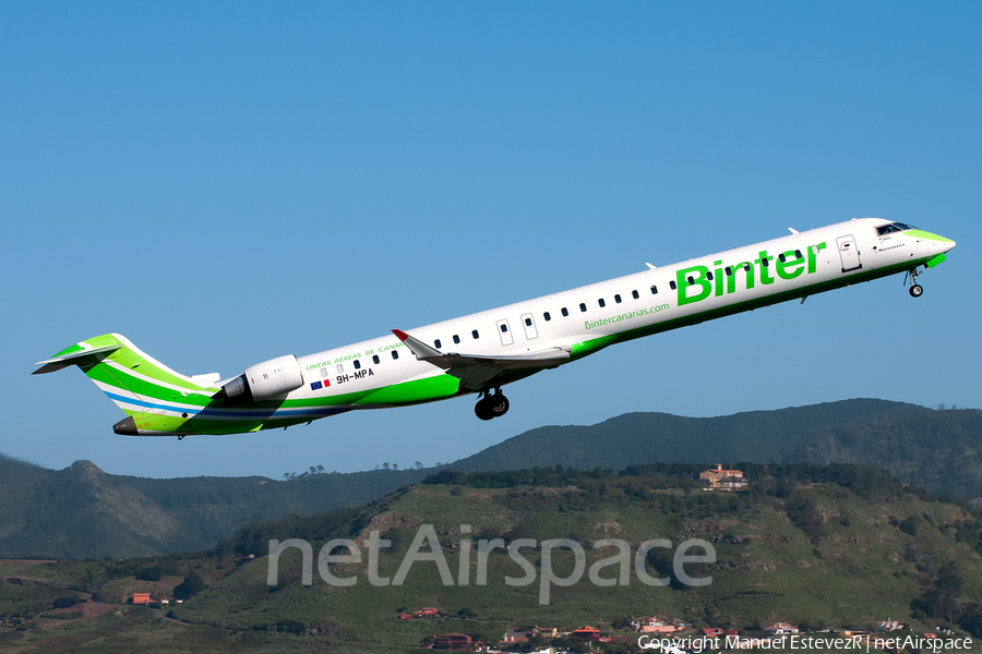 Binter Canarias Bombardier CRJ-1000 (9H-MPA) | Photo 284956