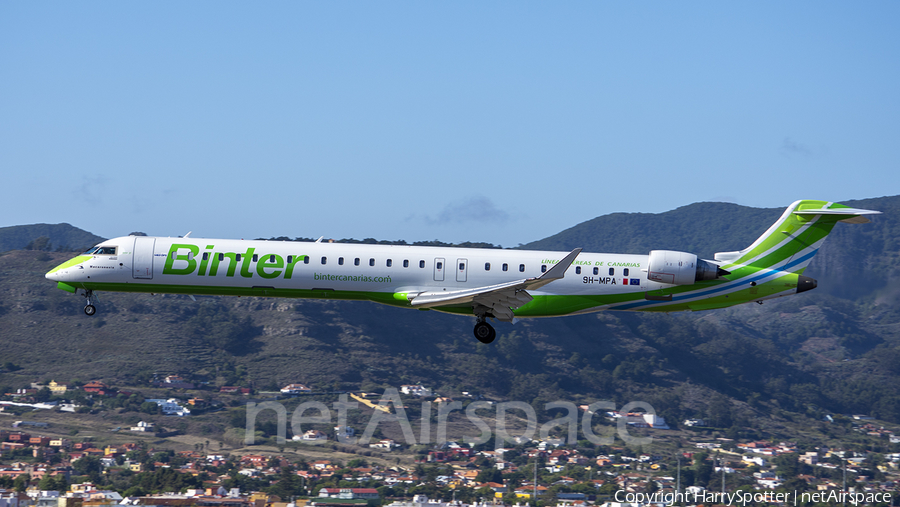 Binter Canarias Bombardier CRJ-1000 (9H-MPA) | Photo 337997