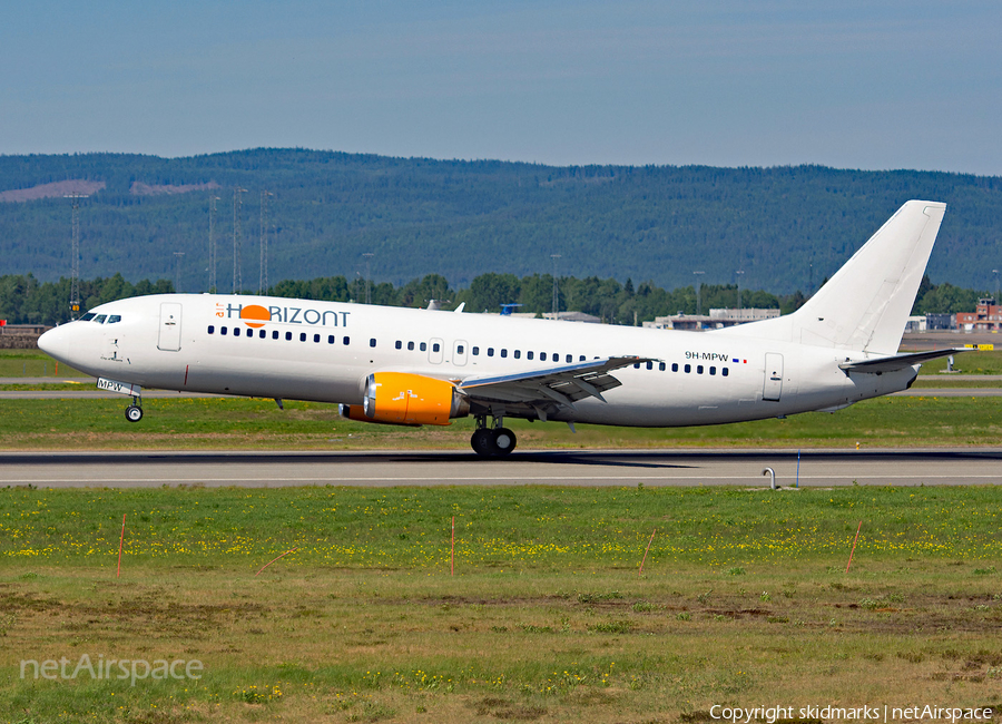 Air Horizont Boeing 737-484 (9H-MPW) | Photo 245271