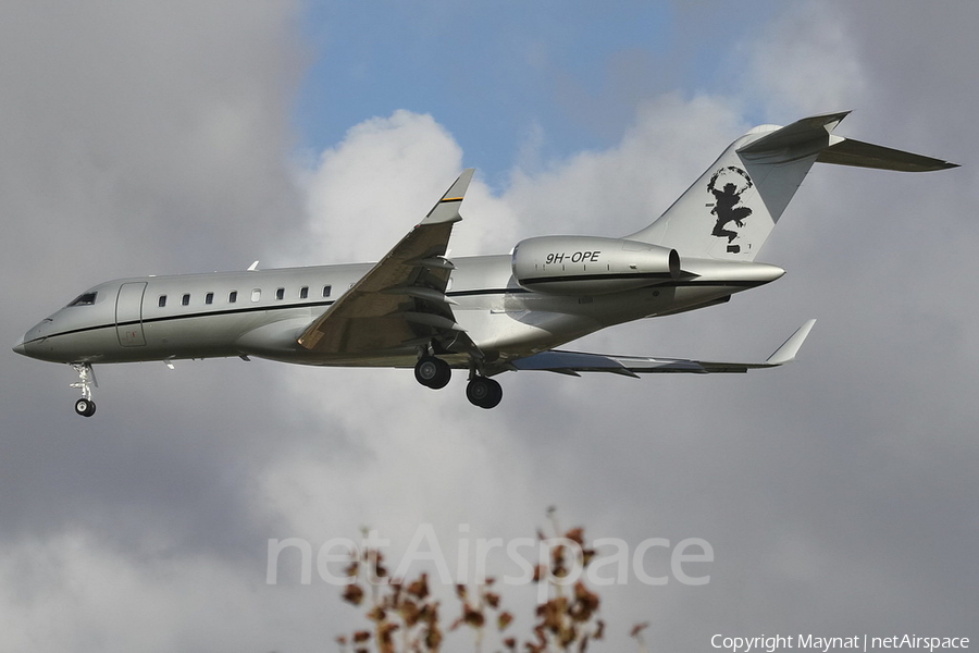 VistaJet Bombardier BD-700-1A10 Global 6000 (9H-OPE) | Photo 134280