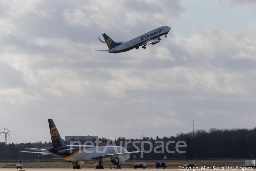 Malta Air (Ryanair) Boeing 737-8AS (9H-QAH) | Photo 495430