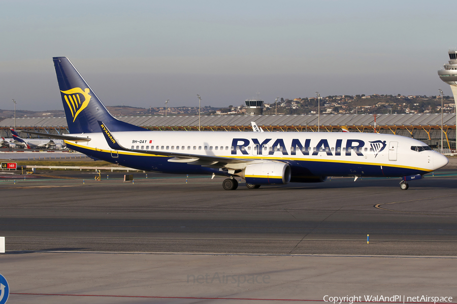 Malta Air (Ryanair) Boeing 737-8AS (9H-QAY) | Photo 681296