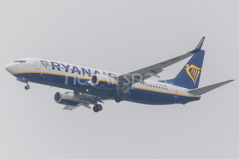 Malta Air (Ryanair) Boeing 737-8AS (9H-QBB) at  Luqa - Malta International, Malta