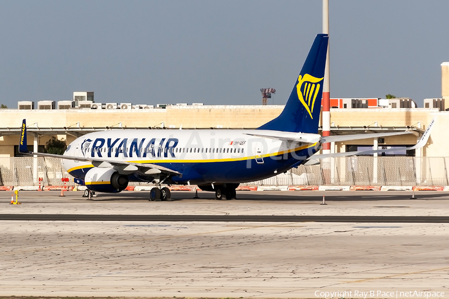 Malta Air (Ryanair) Boeing 737-8AS (9H-QEF) | Photo 421292